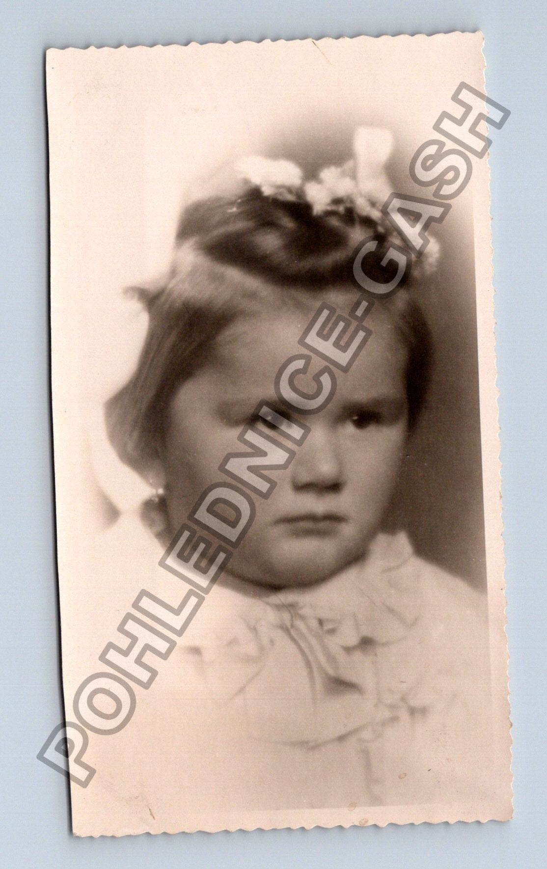 Pohlednice Dítě s květinami ve vlasech 1950 (M38634)
