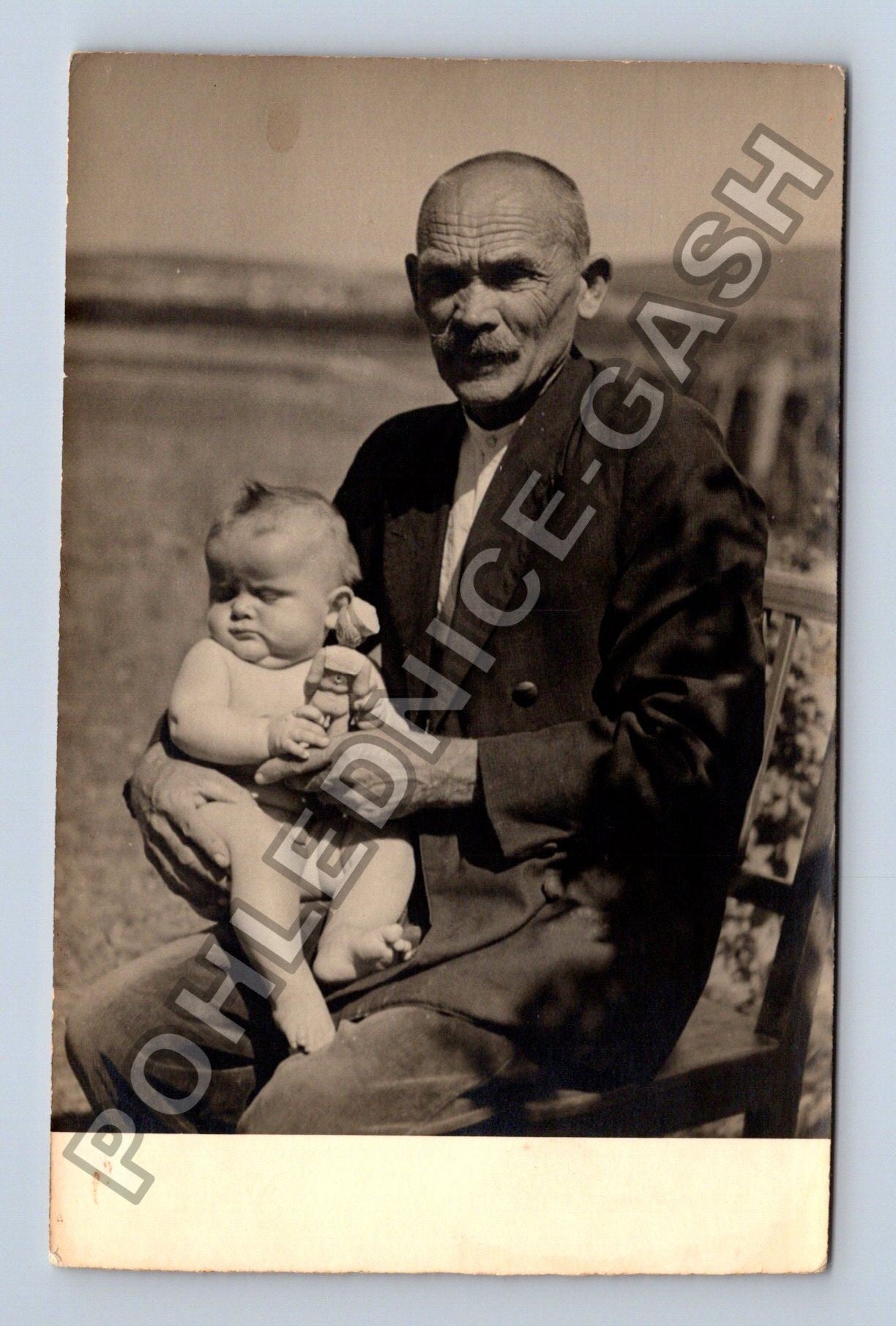 Stará fotografie Starý muž s dítětem (M38679)