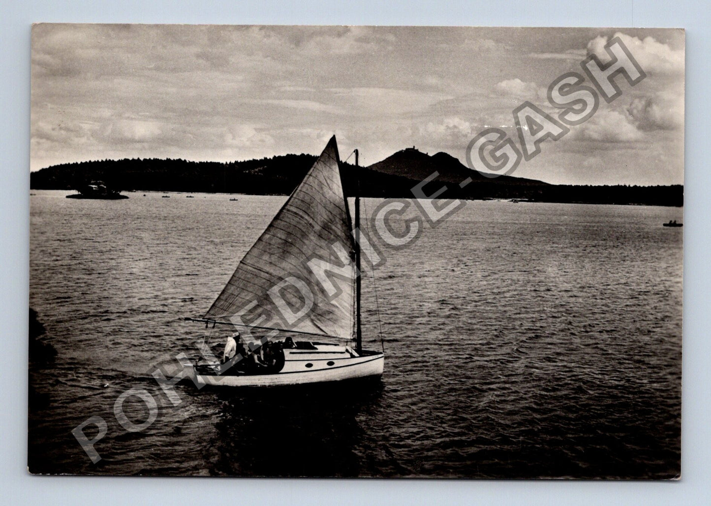 Pohlednice Máchovo jezero plachetnice Staré Splavy (M38955)