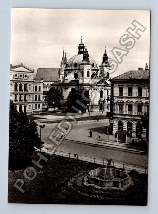 Pohlednice Kroměříž Náměstí Míru (M38993)