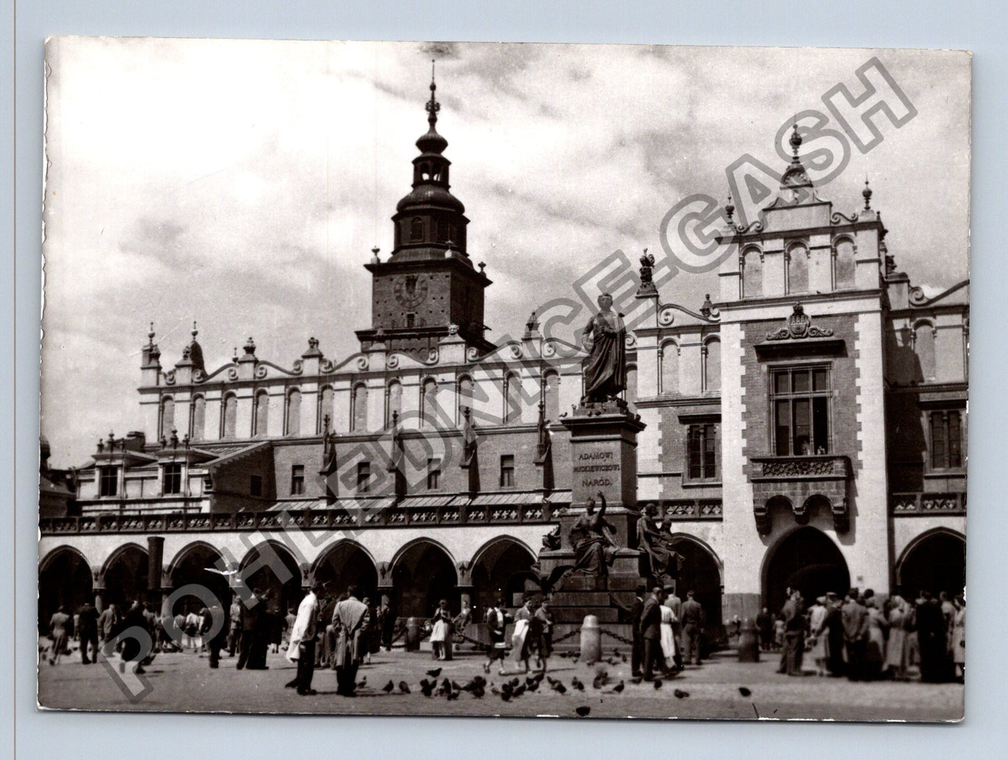Pohlednice Polsko Krakow Pomnik Mickiewicza Sukiennice (M39236)