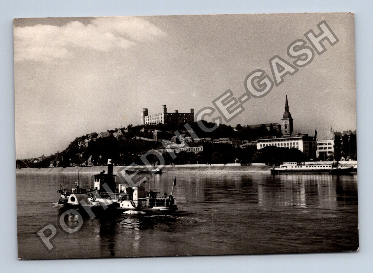 Pohlednice Slovensko Bratislava Pohľad z Petržalky remorkér (M39322)