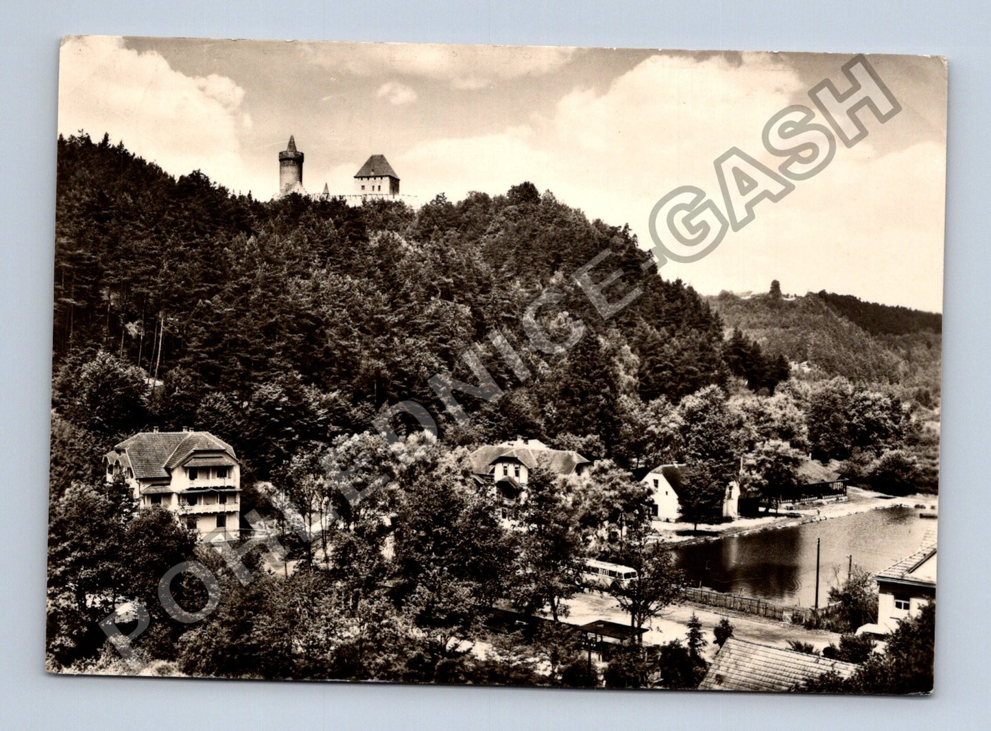 Pohlednice Kokořín restaurace Dolina hrad Kokořín (M39392)