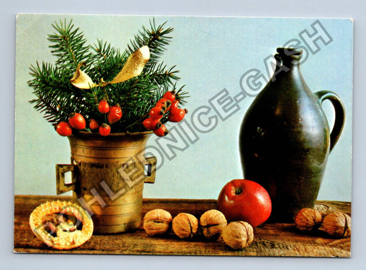 Pohlednice Veselé vánoce zátiší s jablkem ořechy 1988 (M39513)