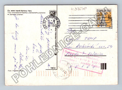 Pohlednice Karlovy Vary Tržní kolonáda Zámecký pramen 1982 (M39678)