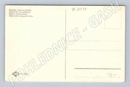 Pohlednice Praha celkový pohled Týnský chrám a Hrad (M3971)