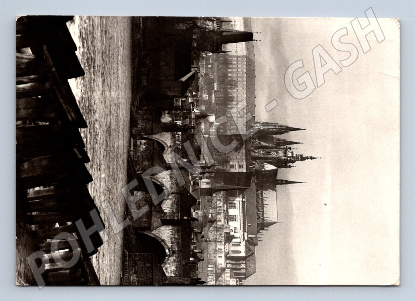 Pohlednice Praha Karlův most a Hradčany 1968 motiv (M3978)