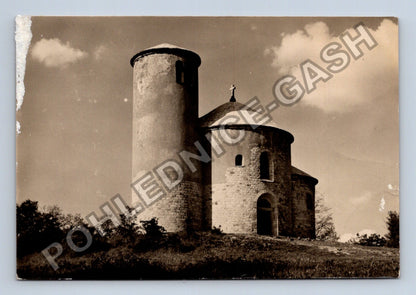 Pohlednice Říp u Roudnice n L kaple sv Jiří 1958 (M39788)
