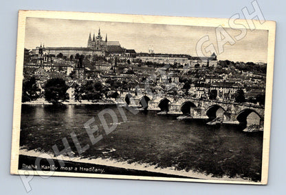 Pohlednice Praha Karlův most a Hradčany černobílá (M3980)