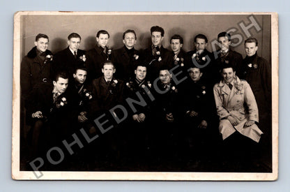Francie skupinová fotografie mužů (M39928)