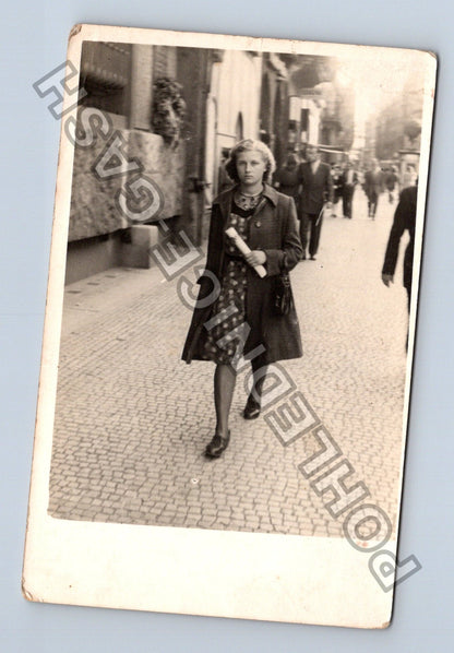 Stará fotografie Praha Na Příkopech žena 1946 (M39947)