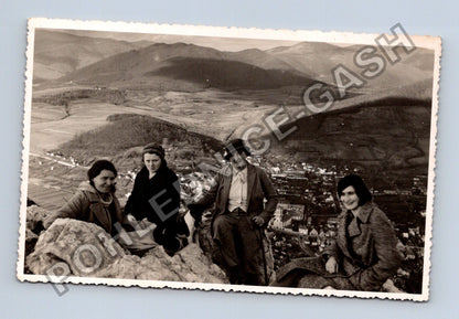 Pohlednice Slovensko Jelšava 1937 čtyři ženy v horách (M40081)