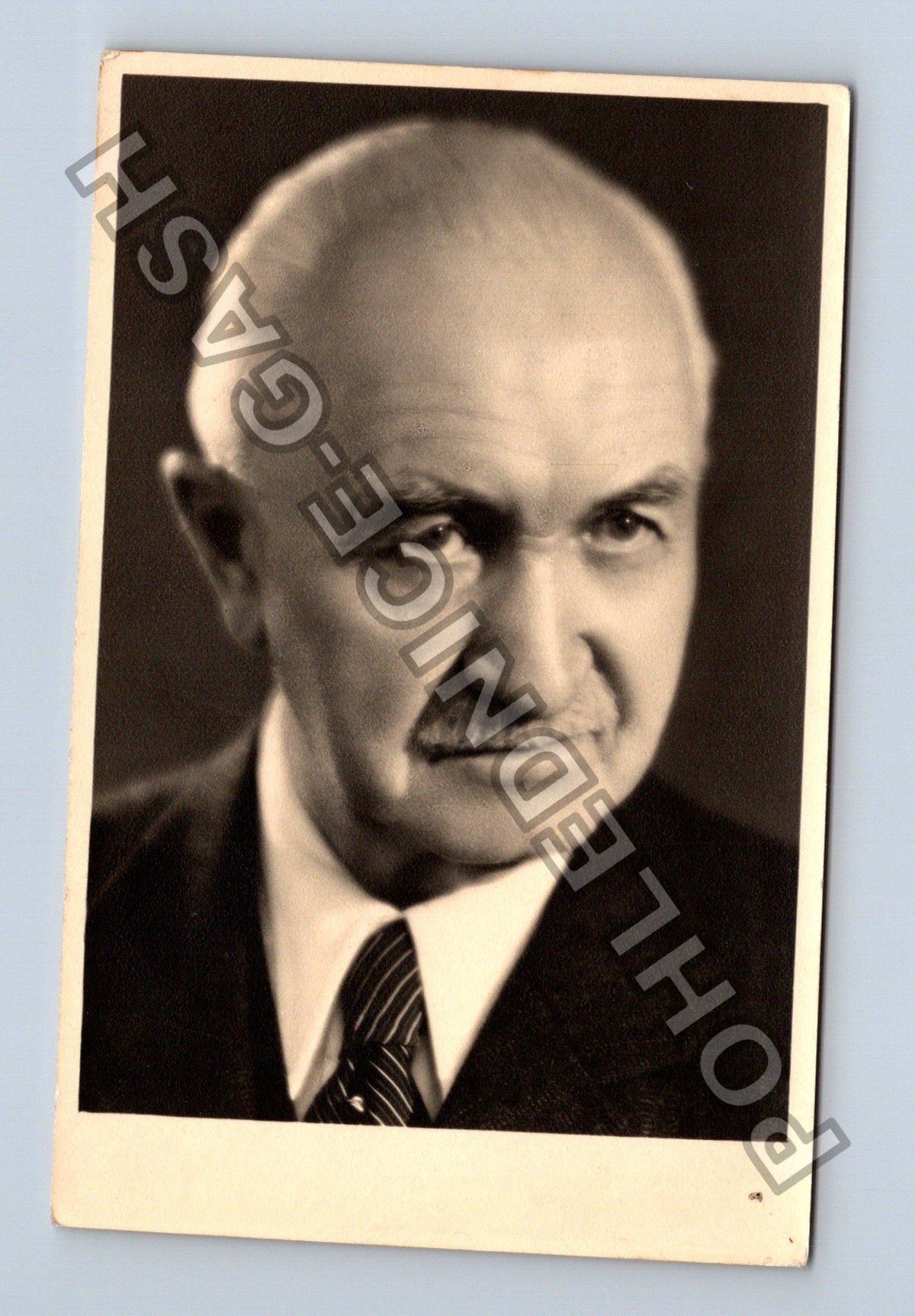Stará fotografie Muž v obleku portrét 1948 (M40224)