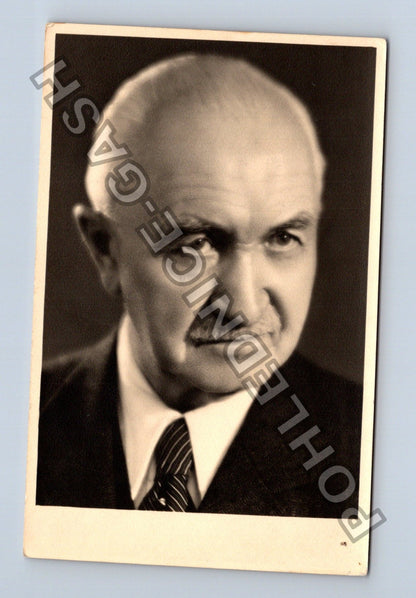 Stará fotografie Muž v obleku portrét 1948 (M40224)
