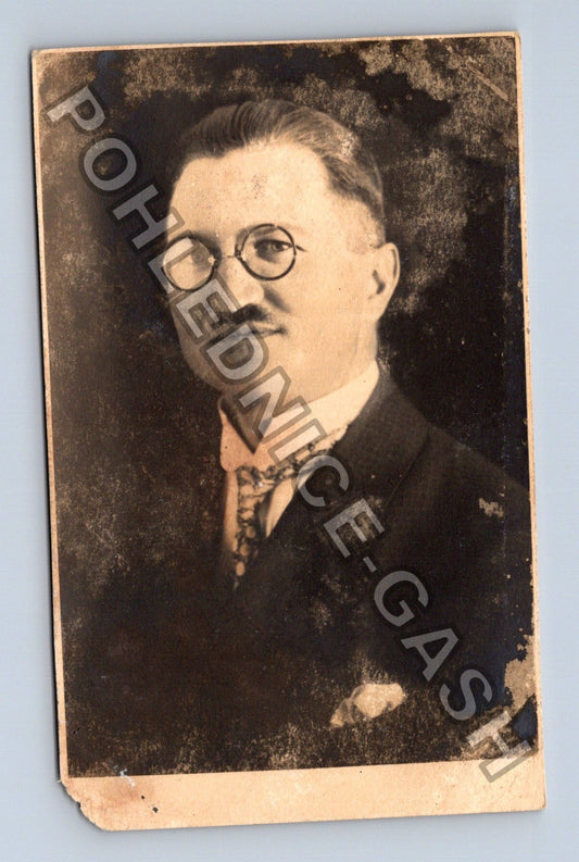 Stará fotografie Muž v brýlích ateliér Václav Balla Louny (M40250)