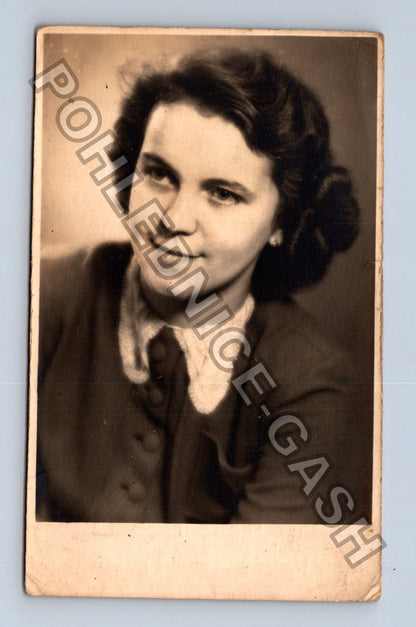 Stará fotografie Olinka Konšelová FOTO-STUDIO Praha (M40304)