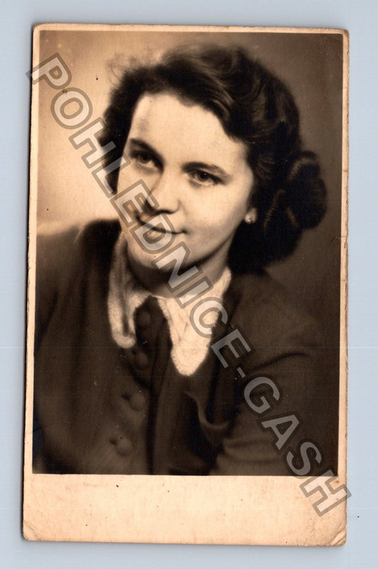 Stará fotografie Olinka Konšelová FOTO-STUDIO Praha (M40304)