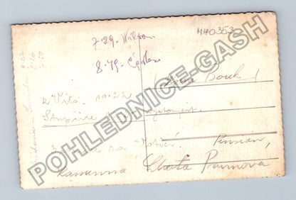 skupinová fotografie chlapců s učitelem (M40353)
