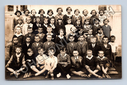Skupinová fotografie dětí školní třídy (M40356)