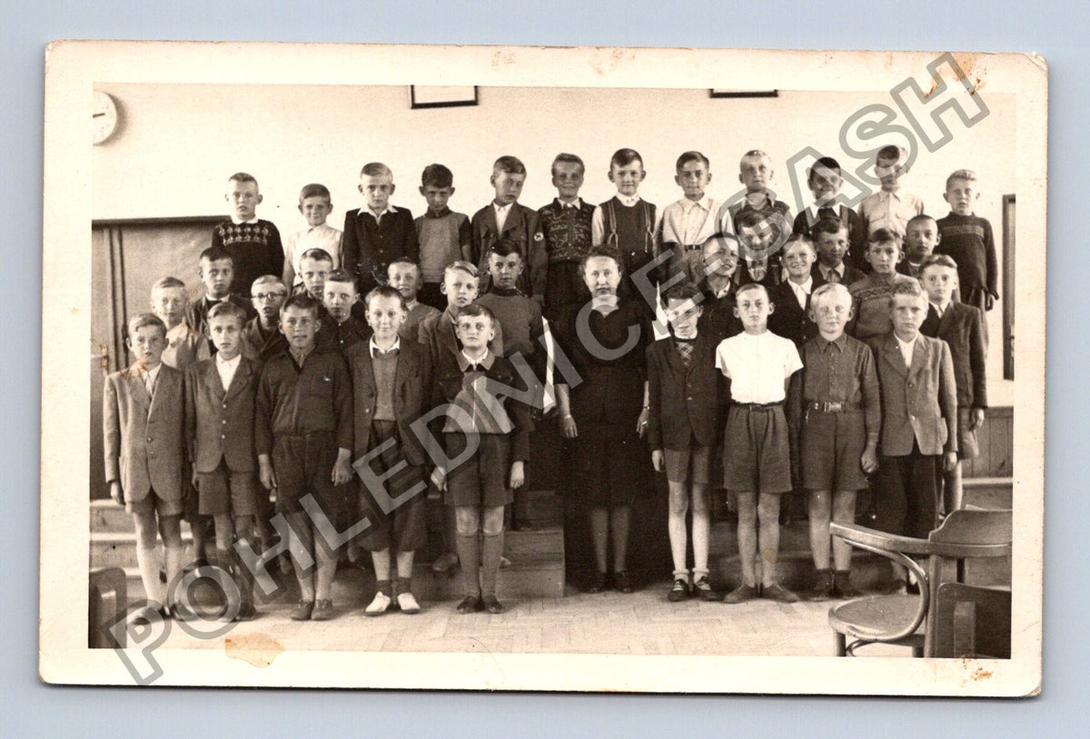 Pohlednice IV. třída chlapecká obecné školy Benešov Písek (M40383)