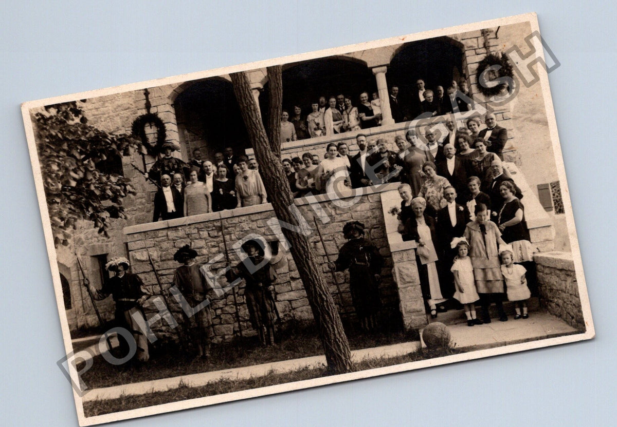 Svatební hostina skupinová fotografie (M40432)