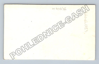 Stará fotografie Muž a žena v dobovém oblečení 1953 (M40476)