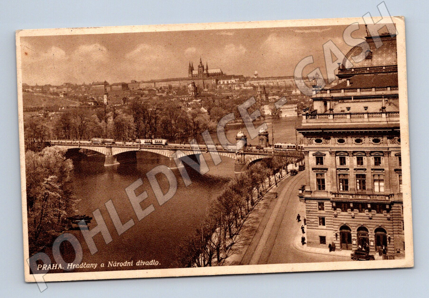 Pohlednice Praha Hradčany a Národní divadlo (M4048)