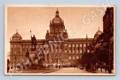 Pohlednice Praha Národní muzeum a sv. Václav (M4051)