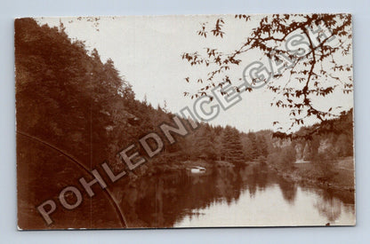 Pohlednice Řeka lesy stromy vodní plocha (M40526)
