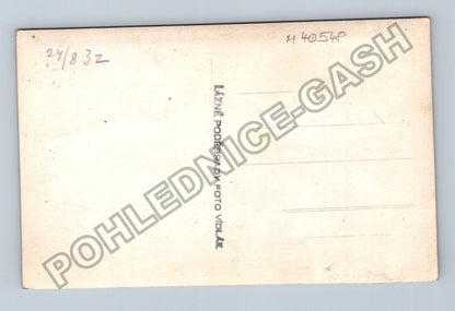 Pohlednice Lázně Poděbrady pár v parku 1932 (M40548)