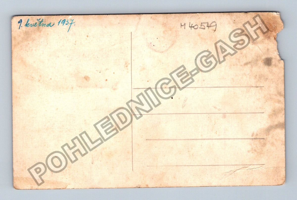 Stará fotografie Tři osoby v ateliéru 9 května 1937 (M40549)
