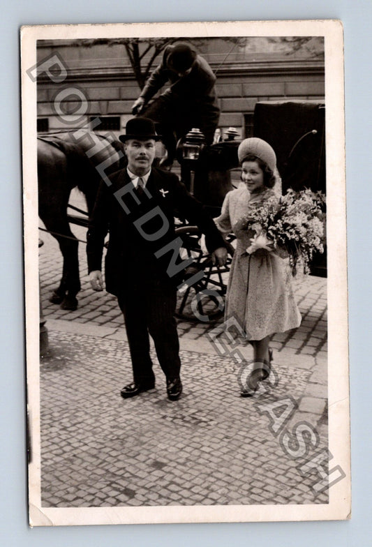 Svatební fotografie Praha XII Rumunská (M40629)