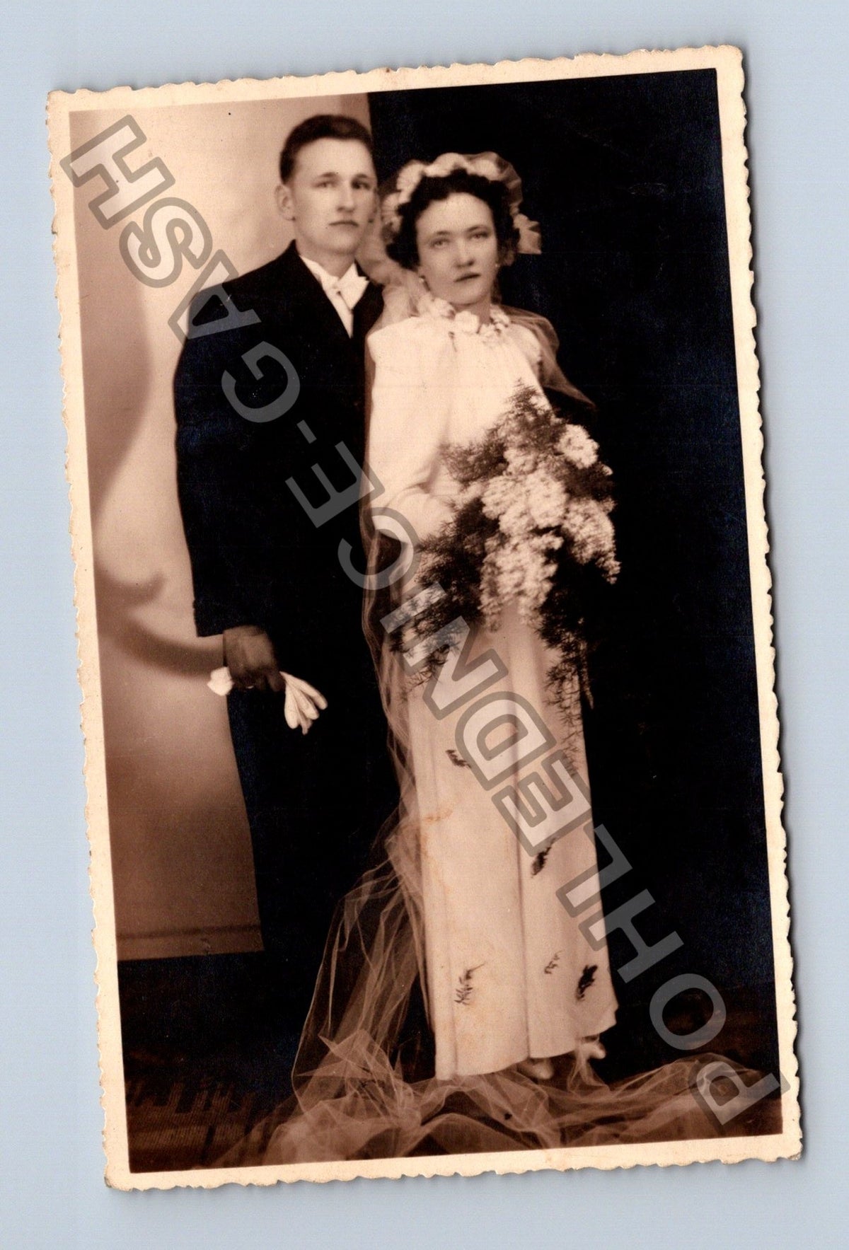 Pohlednice Svatební fotografie pár v ateliéru (M40645)