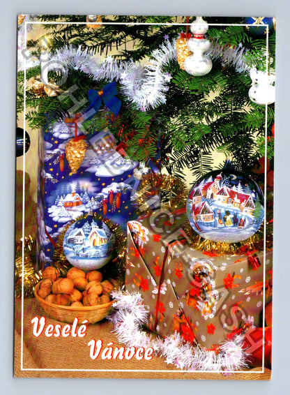 Pohlednice Veselé Vánoce vánoční stromek dárky ořechy (M40760)