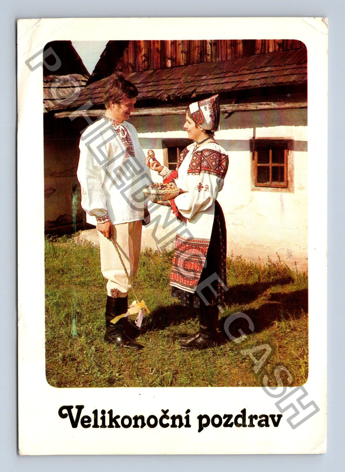Pohlednice Velikonoční pozdrav krojovaní lidé (M41016)
