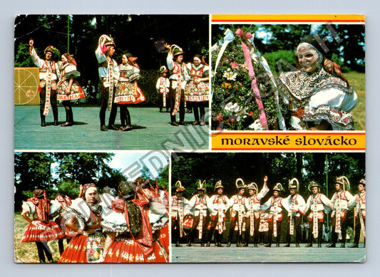 Pohlednice Moravské Slovácko Mistřínské slavnostní kroje (M41018)