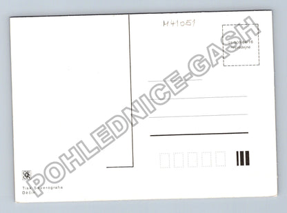 Pohlednice Krajina s domy a oblačnou oblohou (M41051)