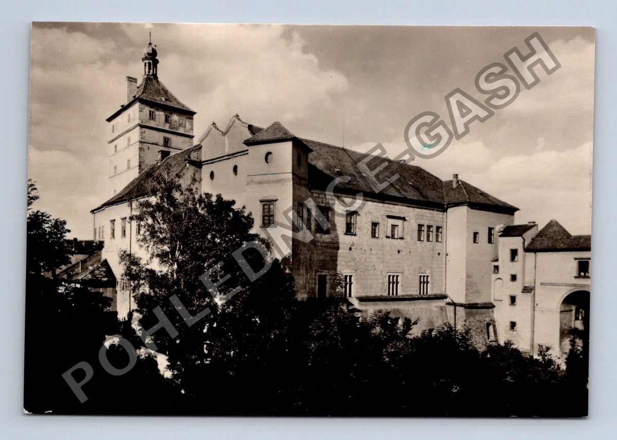 Pohlednice Pardubice státní zámek 1964 (M41099)