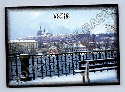 Pohlednice Praha Pražský hrad zasněžená Vltava (M41132)