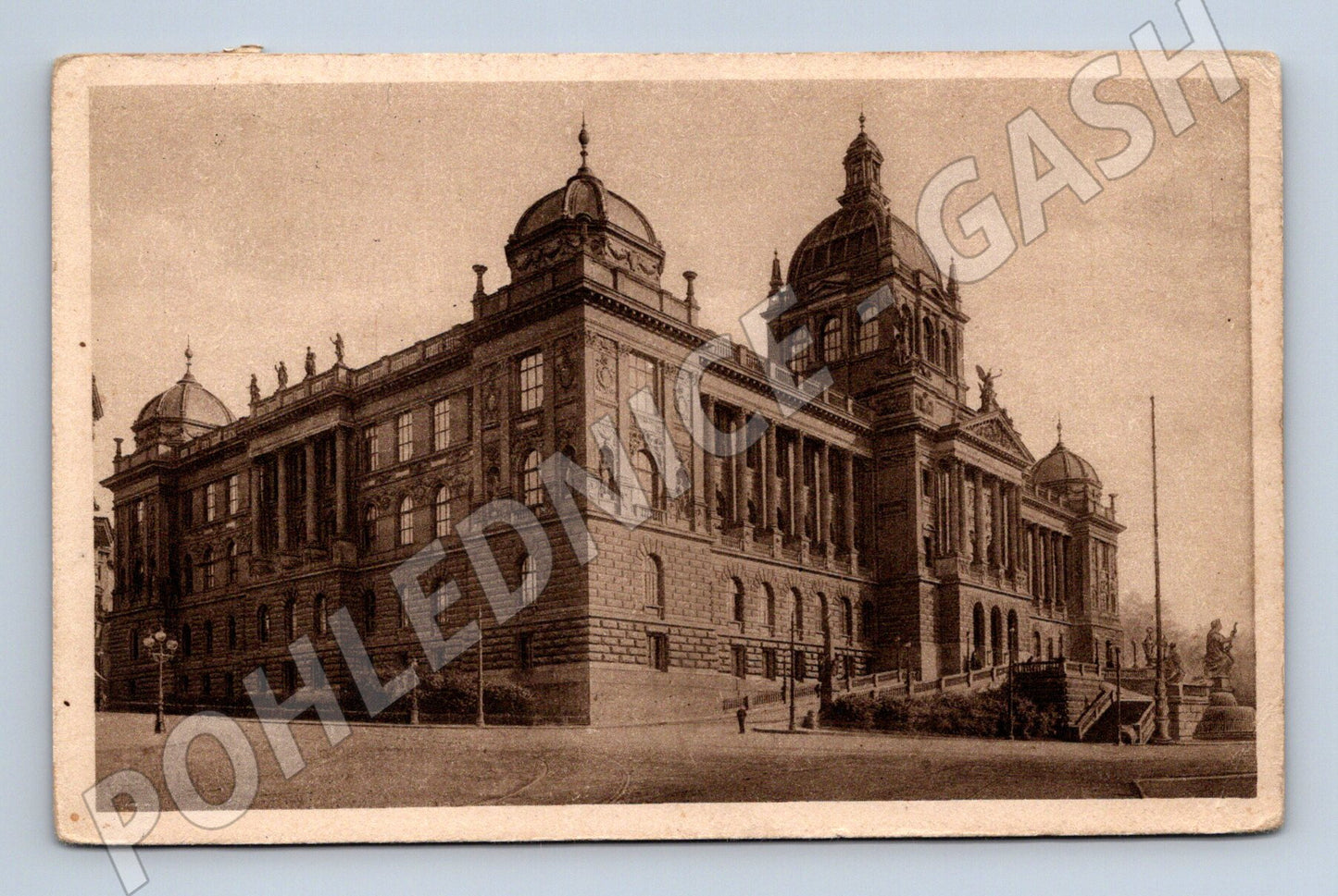 Pohlednice Praha Národní muzeum historický motiv (M4169)