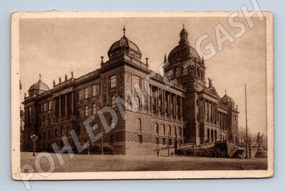 Pohlednice Praha Národní muzeum historický motiv (M4169)