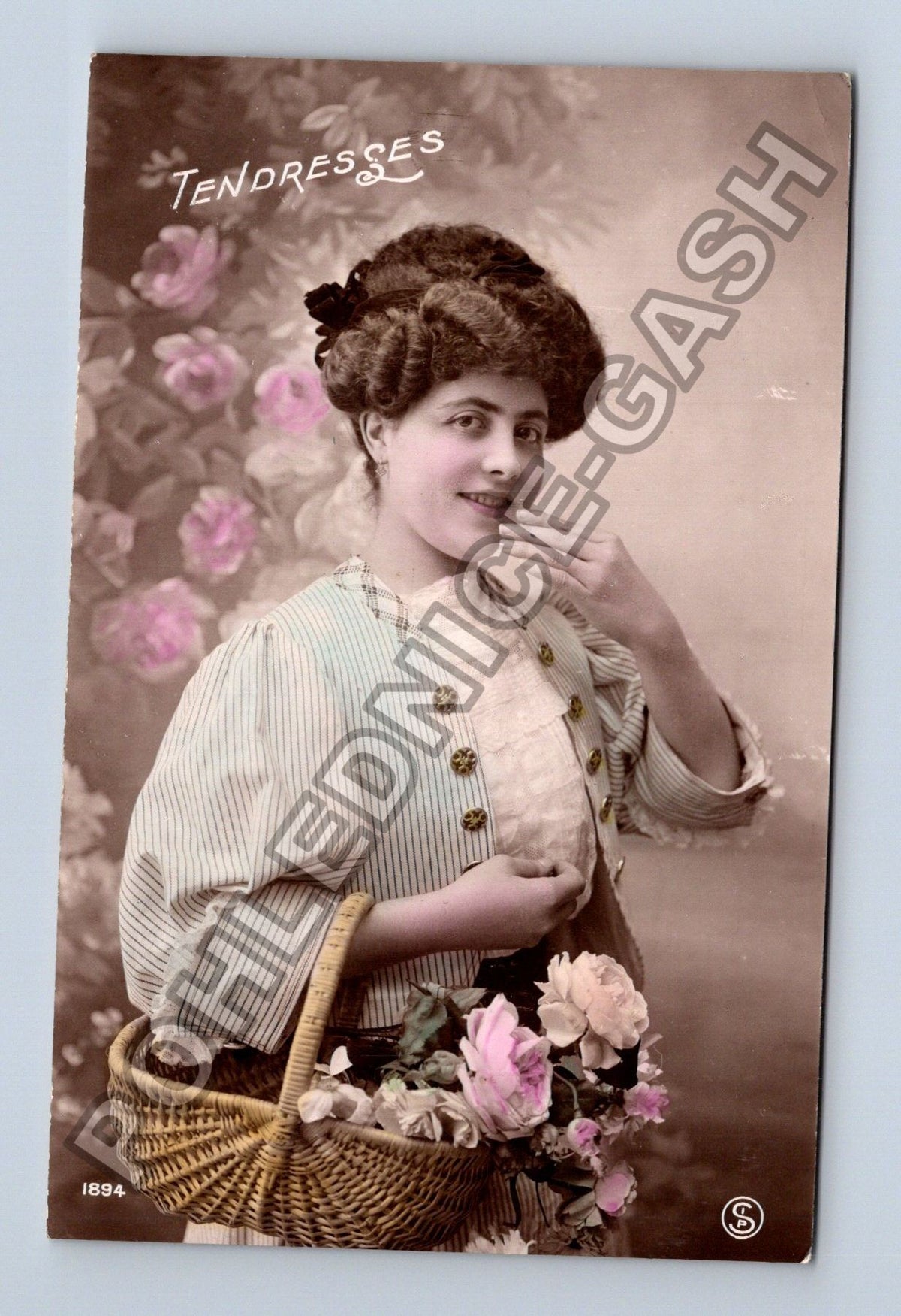 Pohlednice Francie Tendresses žena s košíkem růží 1908 (M41734)