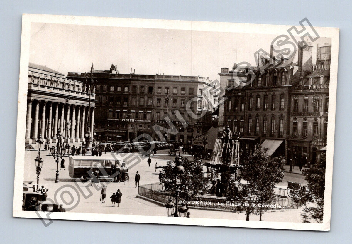 Pohlednice Francie Bordeaux La Place de la Comédie (M42194)