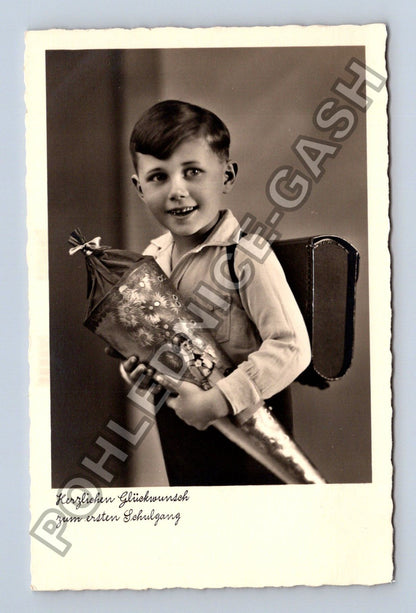 Pohlednice Chlapec s kornoutem do školy 1929 (M42240)