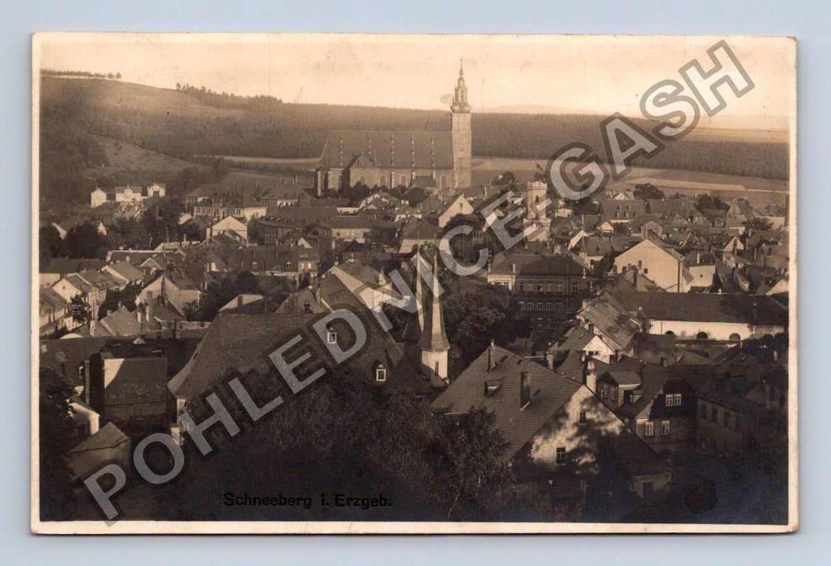 Pohlednice Německo Schneeberg i Erzgeb. celkový pohled (M42364)