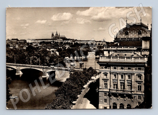 Pohlednice Praha Hradčany a Národní divadlo Legií most (M4238)