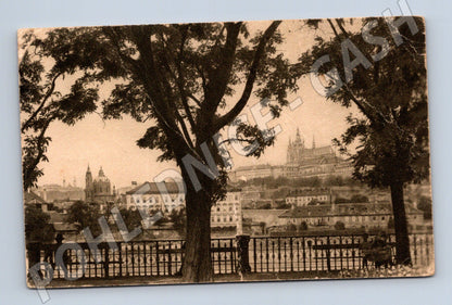 Pohlednice Praha Pražský hrad z nábřeží Alešova 1921 (M4246)