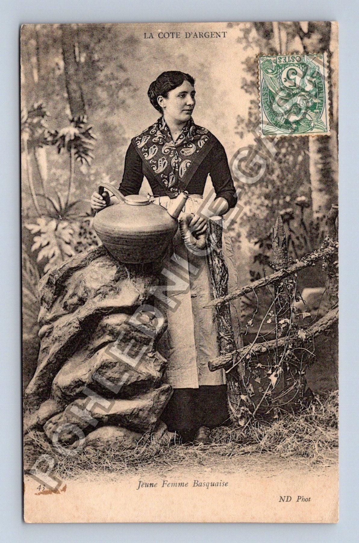 Pohlednice Francie Jeune Femme Basque LA COTE DARGENT (M42594)