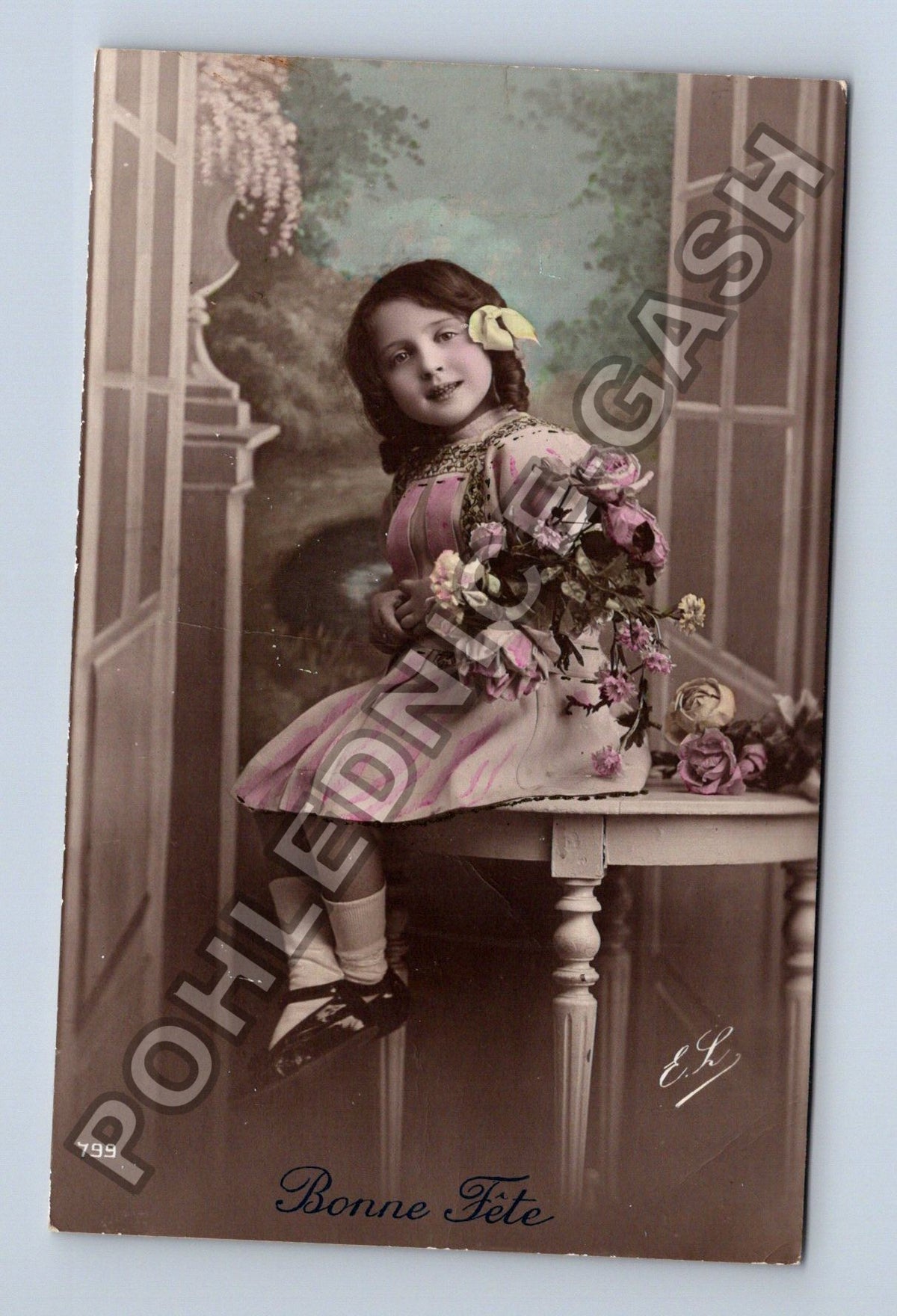 Pohlednice Francie dívka s květinami Bonne Fête 1913 (M42618)