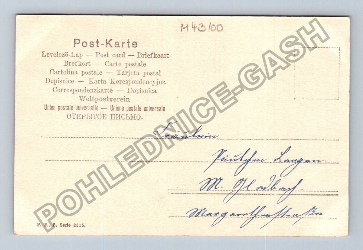 Pohlednice Dítě v ateliéru s konví a květinami (M43100)